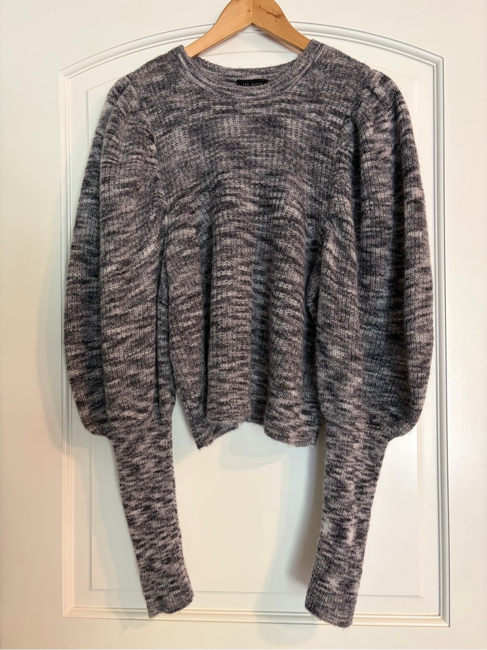 Ted Baker London Valma Puffed-Sleeve Knitted Marled Gray Sweater NWOT 2